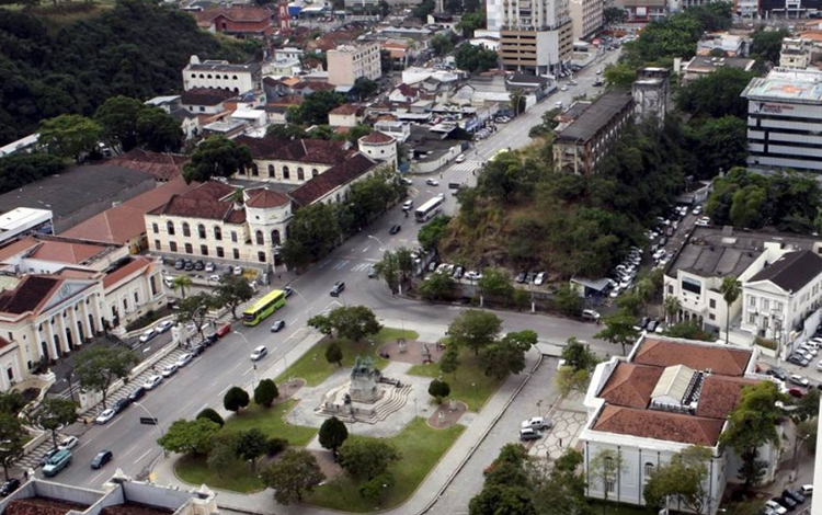 Clubes - Quero Morar em Niterói - O melhor site de informações