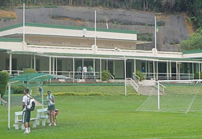 Clubes - Quero Morar em Niterói - O melhor site de informações