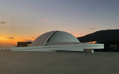 “Arte Tocada e Arte que Toca” no Caminho Niemeyer