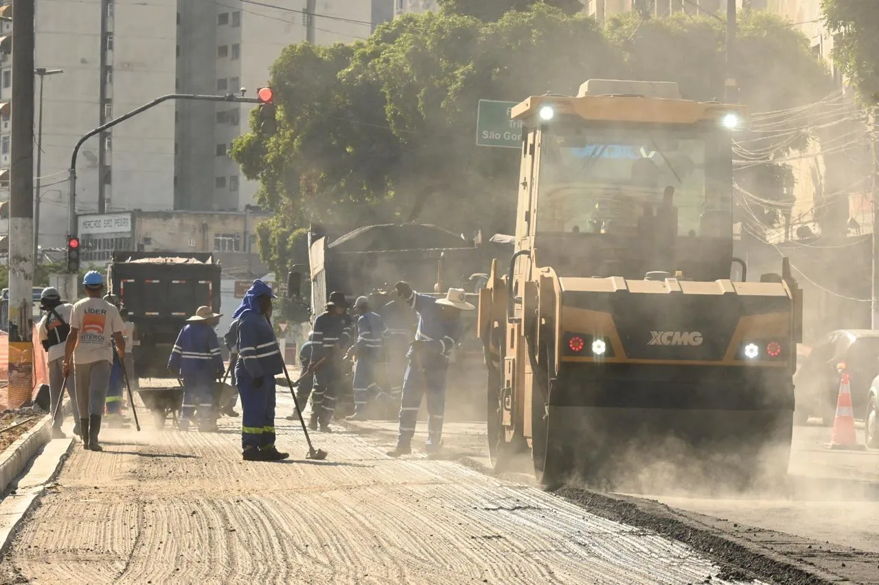 Obras na Av. Visconde do Rio Branco | Foto: Leonardo Simplício