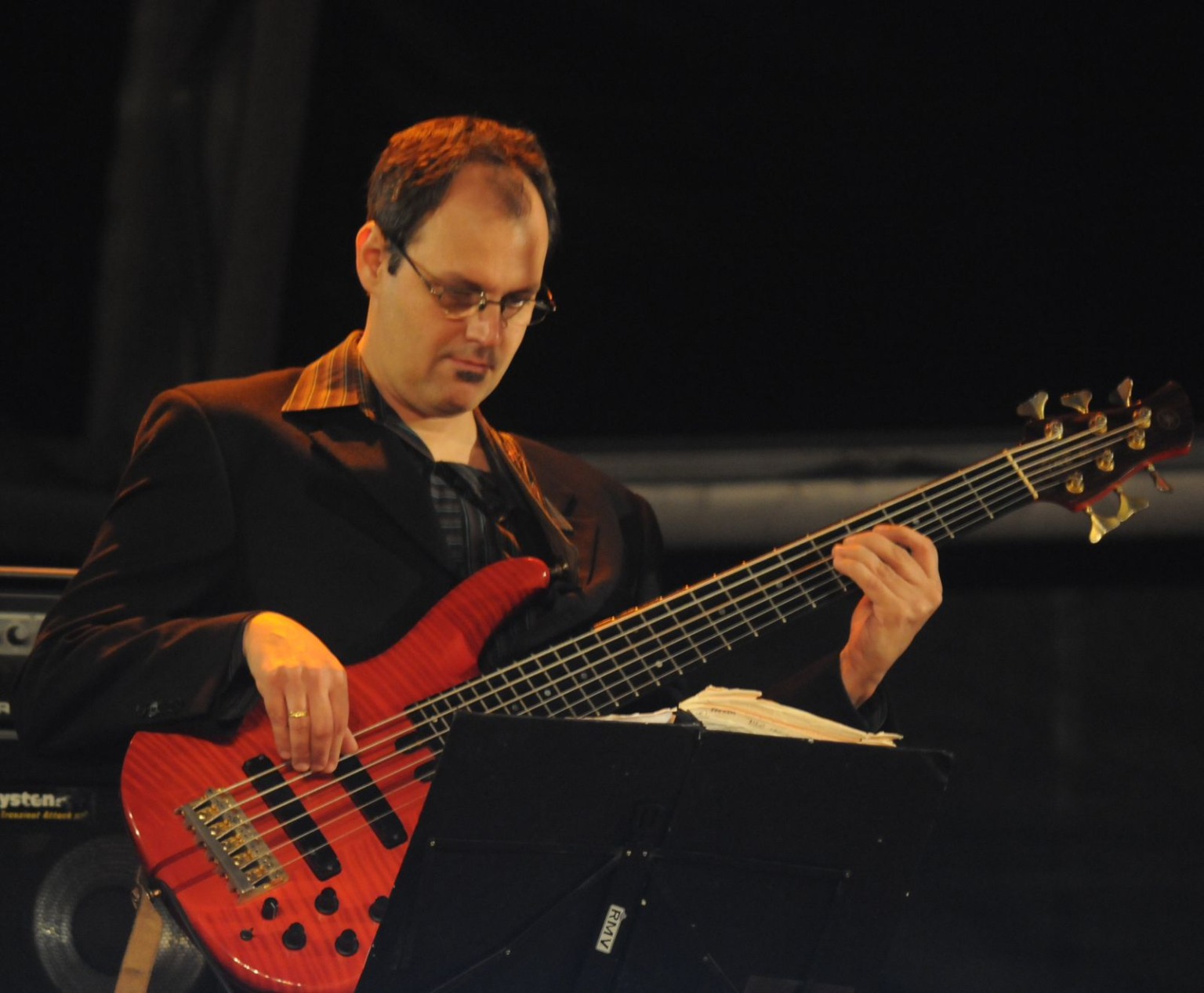 Alex Rocha Trio anima público no Jazz na Laje em Niterói 