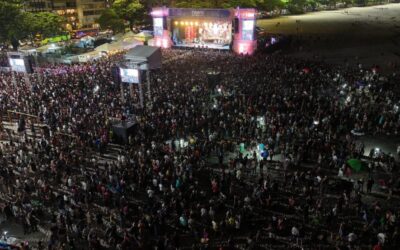 Zeca Pagodinho em Niterói reúne 80 mil pessoas