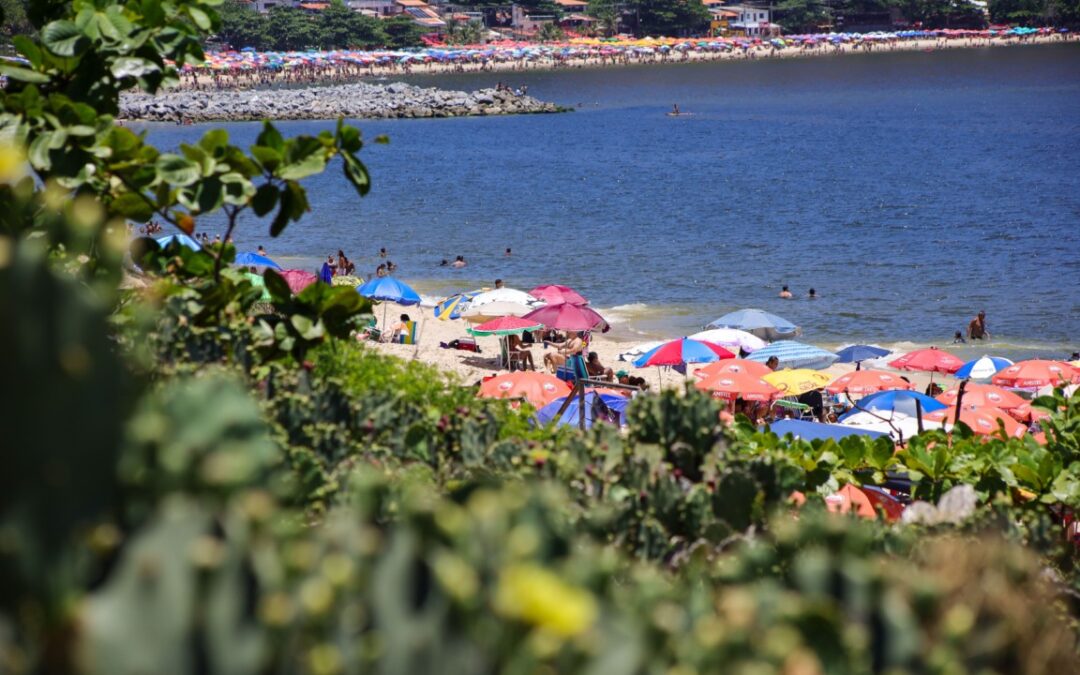 Praias de Niterói: qualidade da água avança em 2025